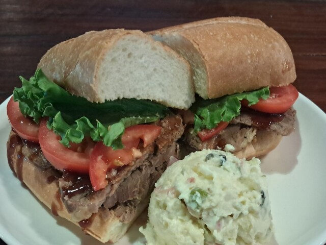 Tri-Tip Sandwich